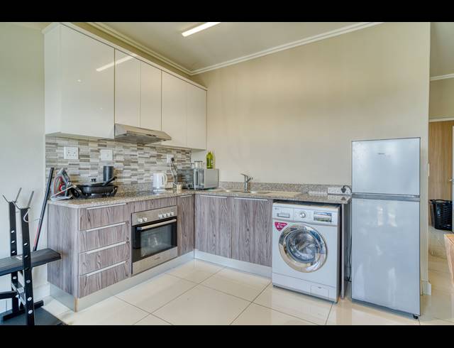 1 BEDROOM APARTMENT FOR SALE IN UMHLANGA RIDGE